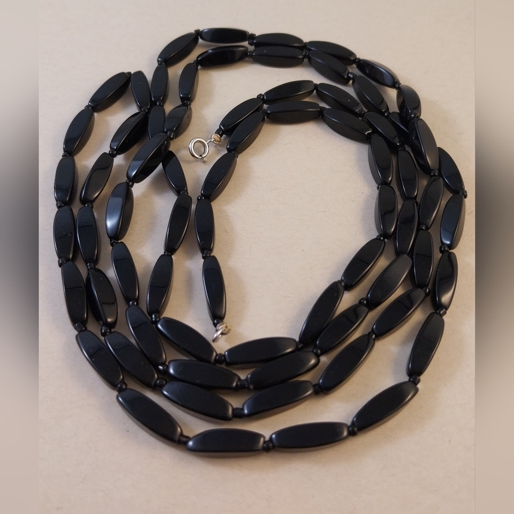 Black Agat Beaded Necklace